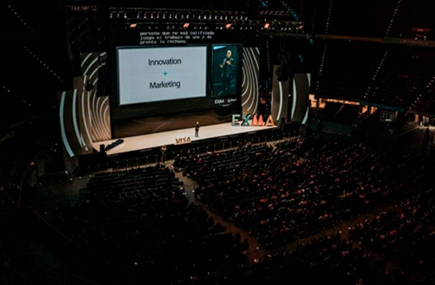 Tony Robbins será el headliner de EXMA 2022, el mayor evento sobre marketing